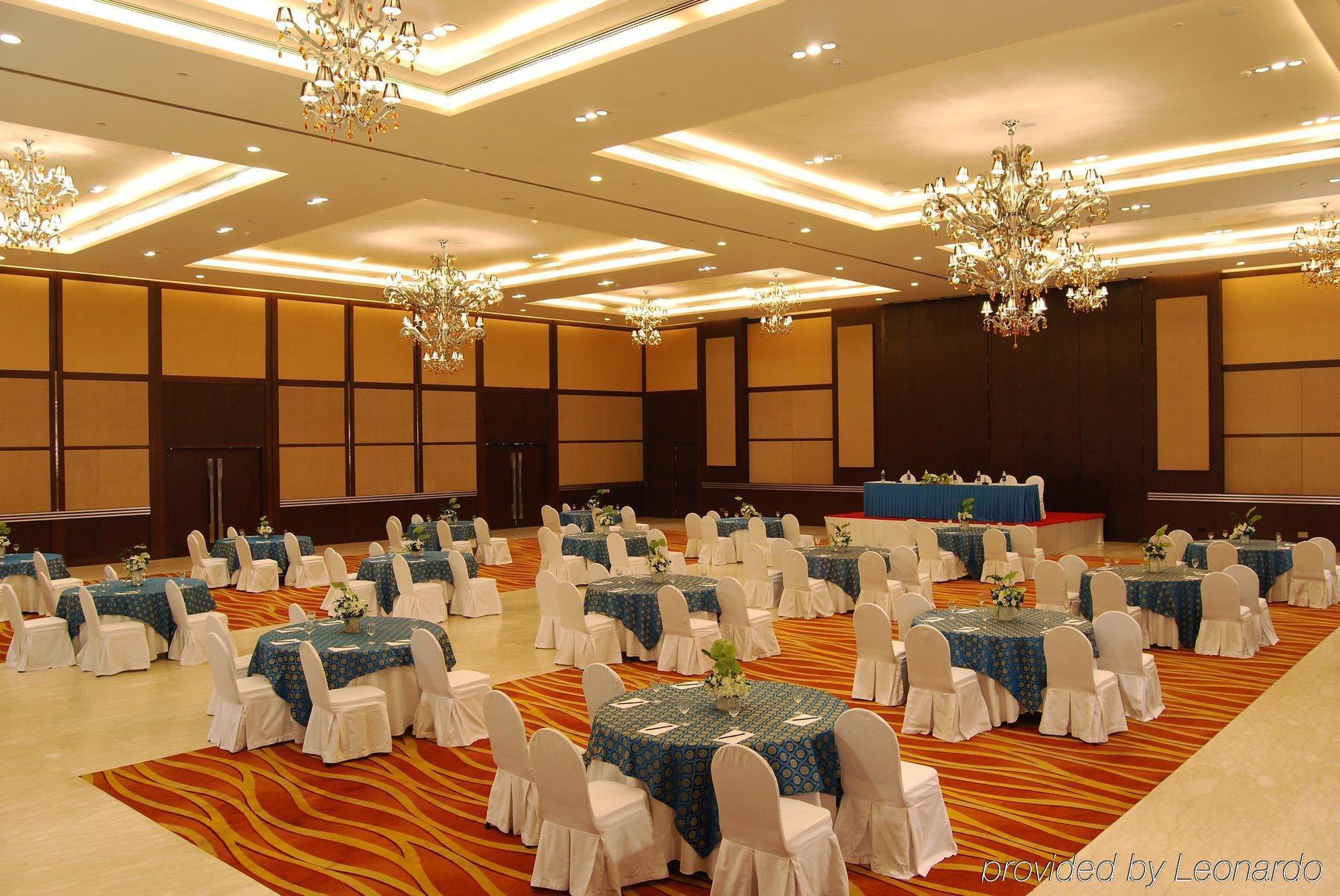 Country Inn & Suites By Radisson, Sahibabad Ghaziabad Restaurant bilde